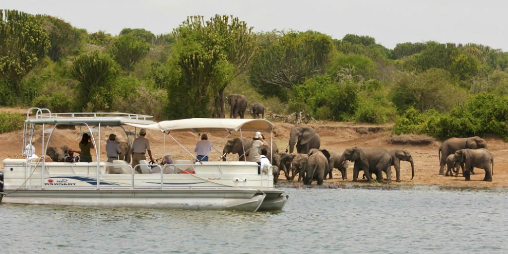 Lake Ihema - Akagera safari Rwanda