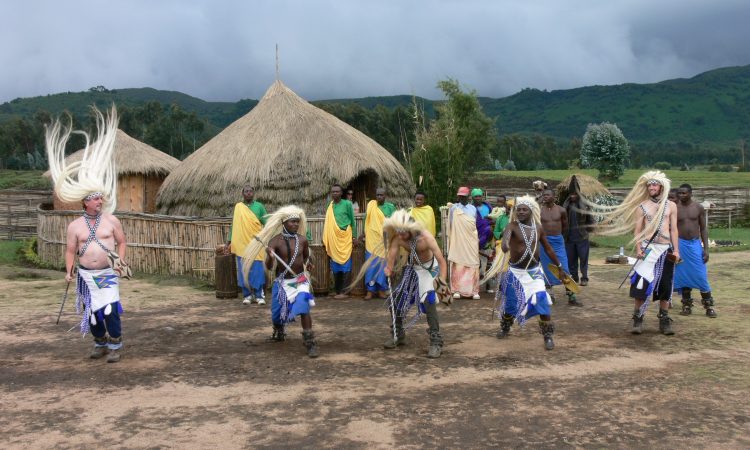 Rwanda safaris- culture of Rwanda Ntore dancers